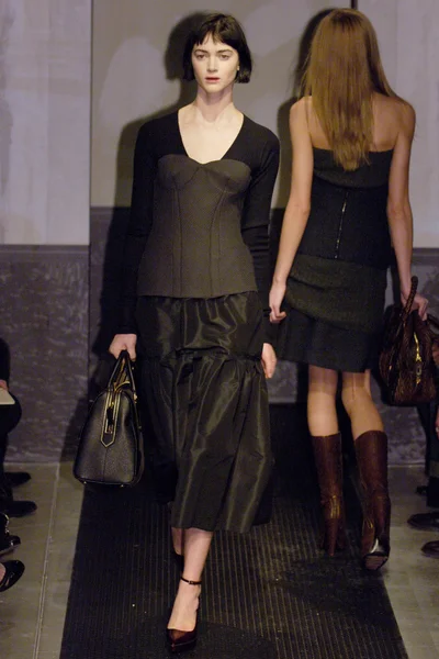 Look 14